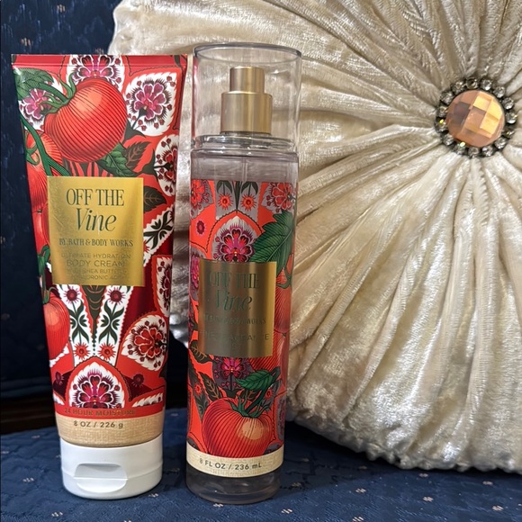 Bath & Body Works Other - Bath & Body Works Off The Vine Body Cream and Mist Set - Red and Gold